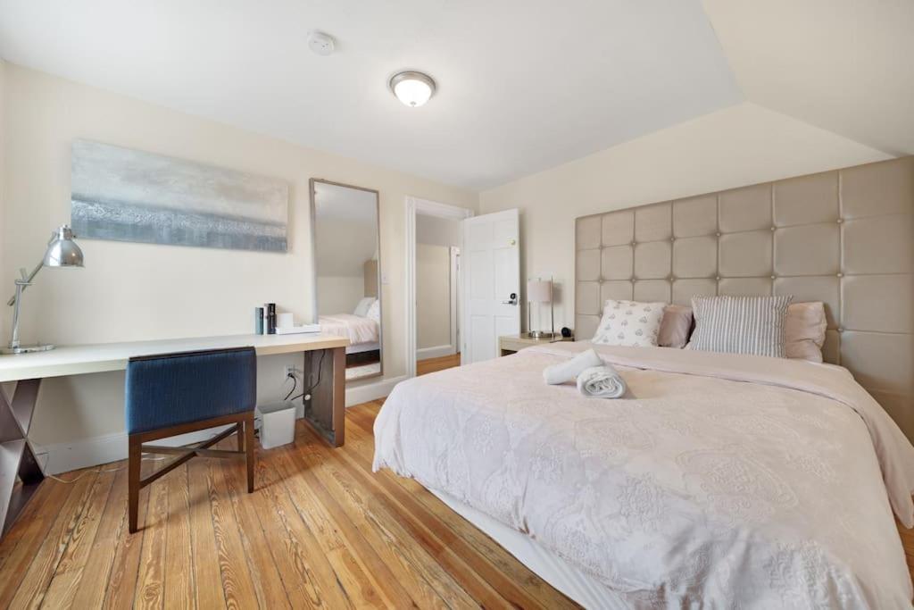 5Br 2Bh Bright & Spacious Apt In Brighton Boston Exterior foto